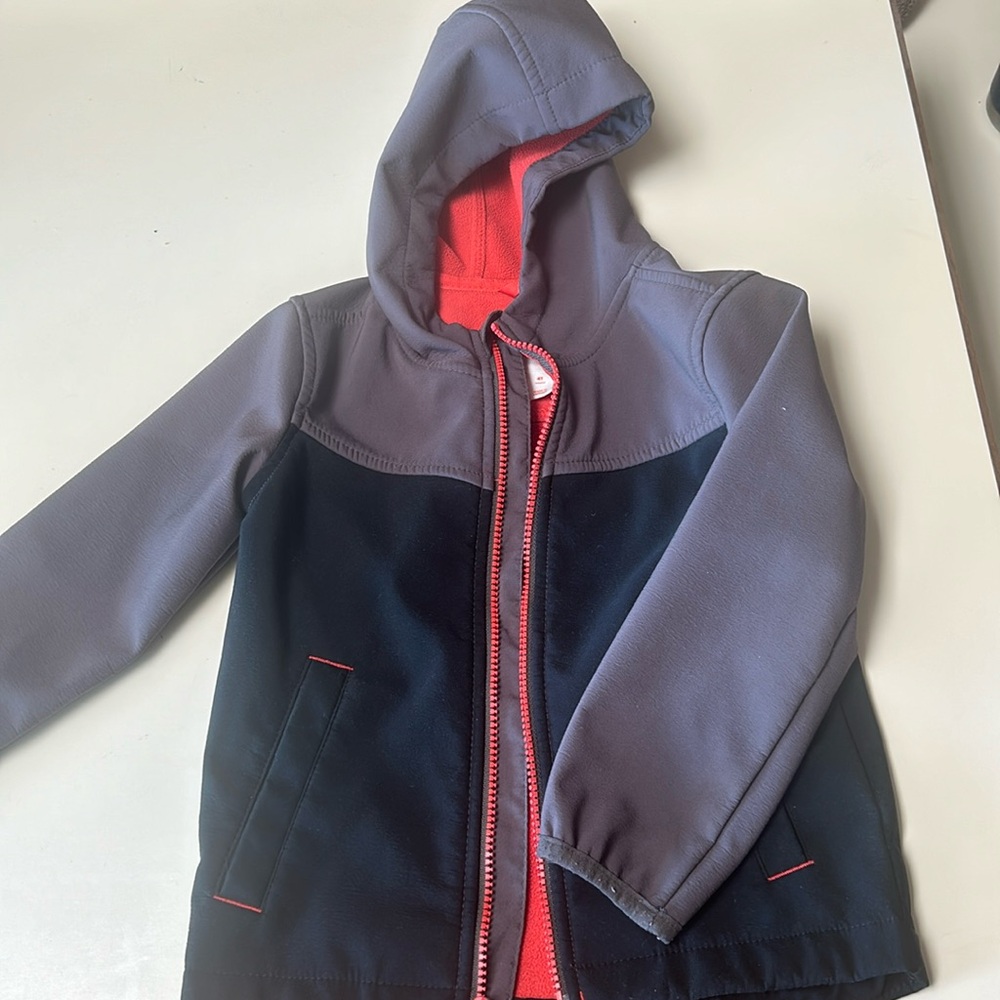 Great shape! Toddler soft shell jacket